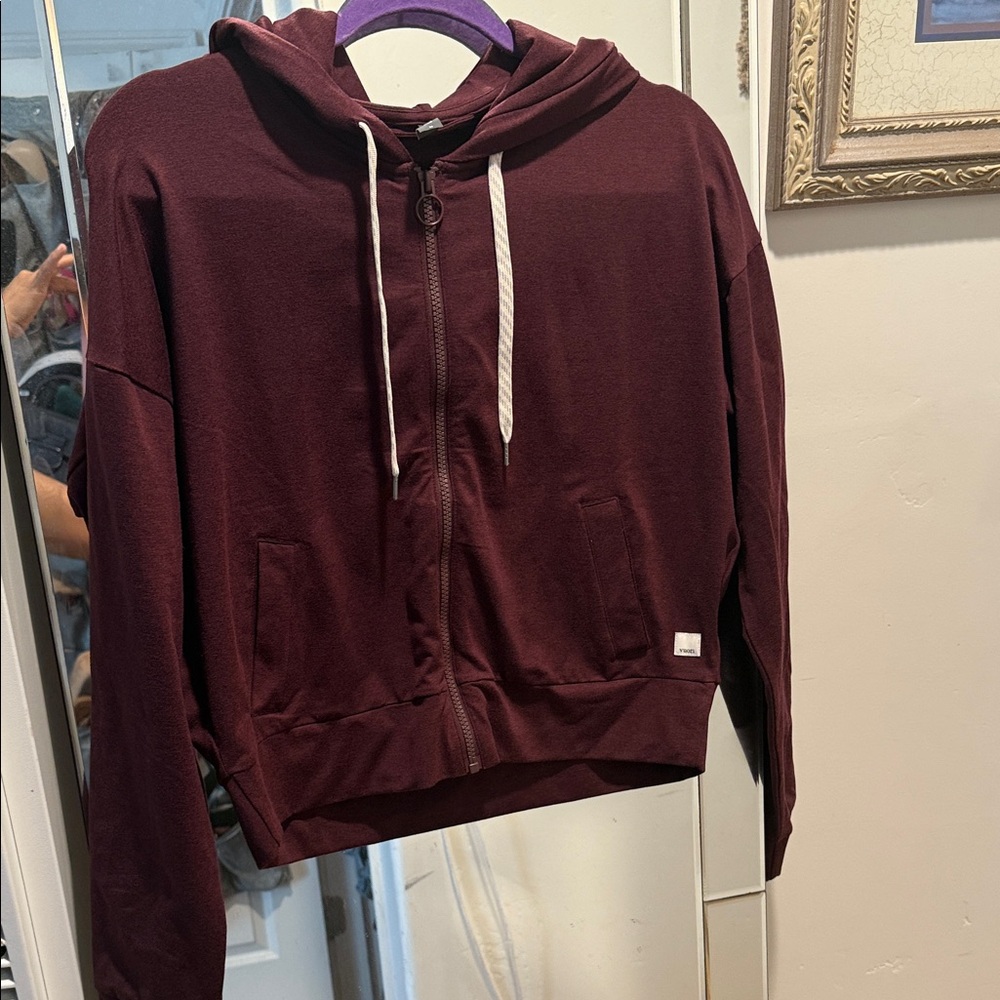 Vuori Maroon Hoodie with Zip